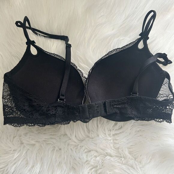 Victoria's Secret limited edition Gorgeous bra size 34C black push-up with stone - Picture 2 of 8
